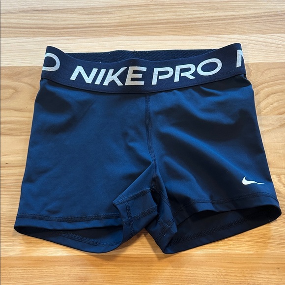 Nike Pro Navy Blue Training Shorts - Picture 1 of 3